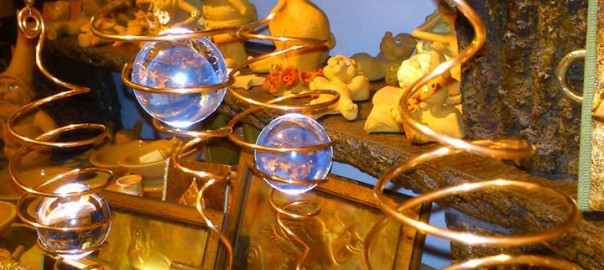 Bottega Artigiana - Artigianato, gioielli in rame, libreria, minerali, incensi, tarocchi...